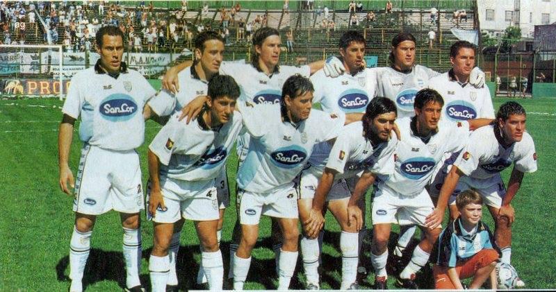 atletico rafaela 2003 Bovaglio, Ruíz Díaz, Celaya, Barrientos, Medrán y Zanabria. Araujo, Juarez, Forestello, Garcia, Gandin