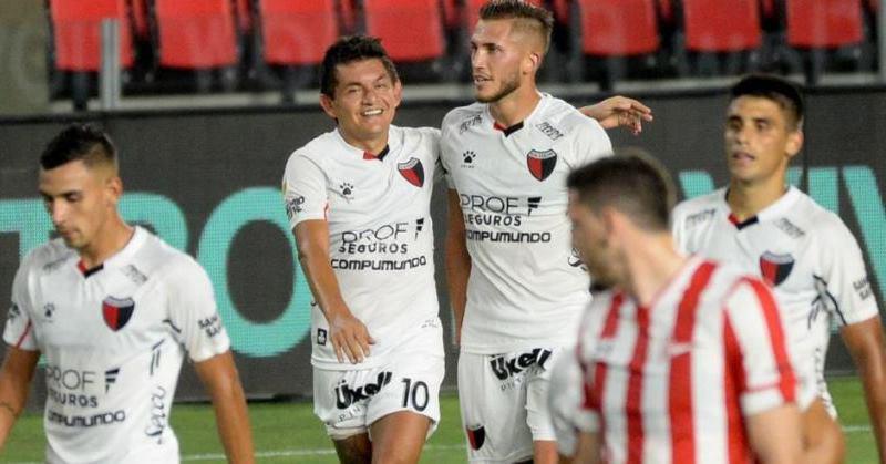 pulga_estudiantes_colon