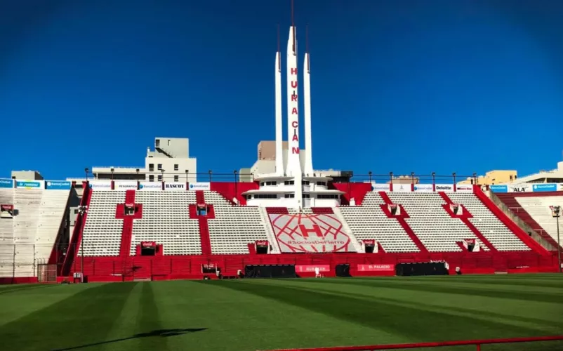 Cinco goles de Independiente a Huracán en el Tomás Adolfo Ducó