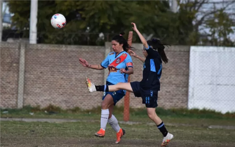 Cañuelas Fútbol Club Femenino .