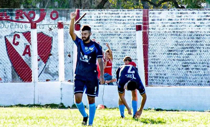 delantero_moises ville