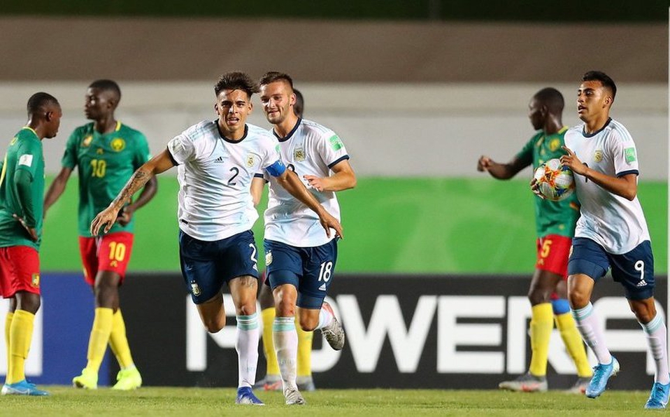 Matías Godoy aportó su gol para el triunfo de la selección juvenil