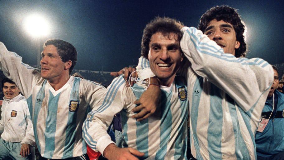 argentine-players-diego-simeone-l-oscar-ruggeri-5c470e5bdeb6eef2d4000001