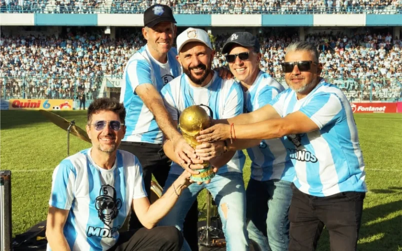 5 Monos