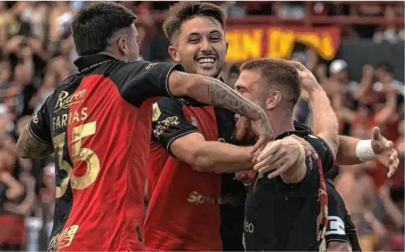 Colón abrazo