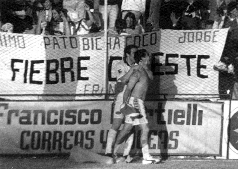 20200621_FUT_FestejoGandinCampeonMendozaAscenso2003